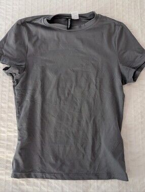 H&M Short Sleeve Crewneck Tee - Gray